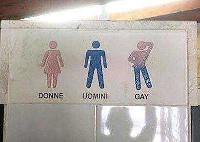 Toilet gay